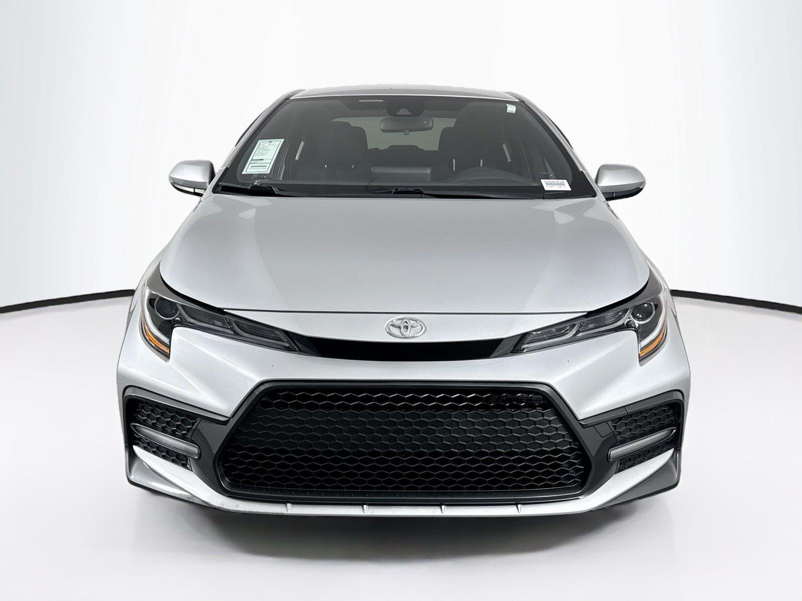 Certified Used 2022 Classic Silver Metallic Toyota SE image 7