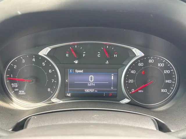 Used 2022 Black GMC SLE image 11