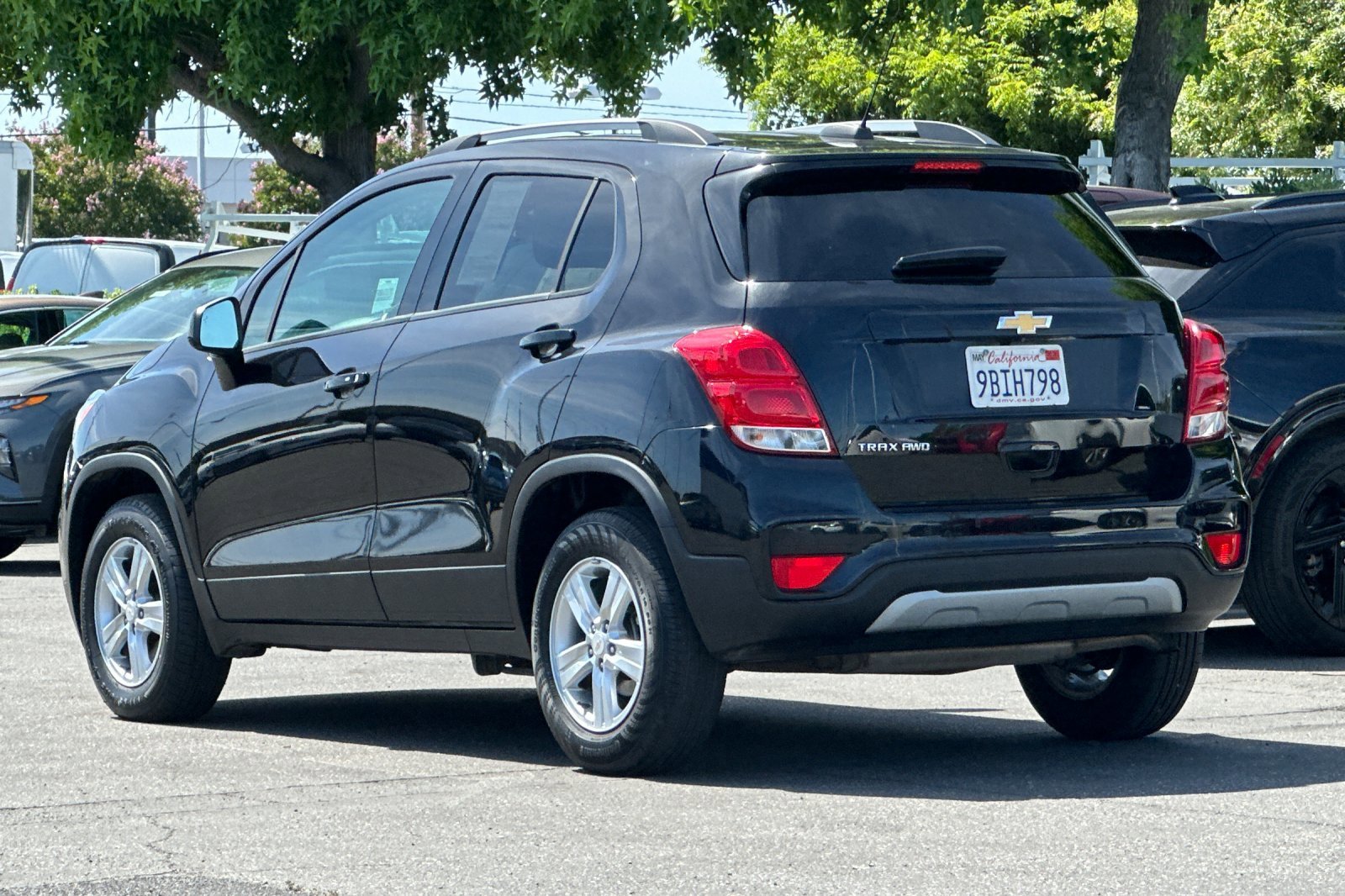 Used 2022 Mosaic Black Metallic Chevrolet LT image 6