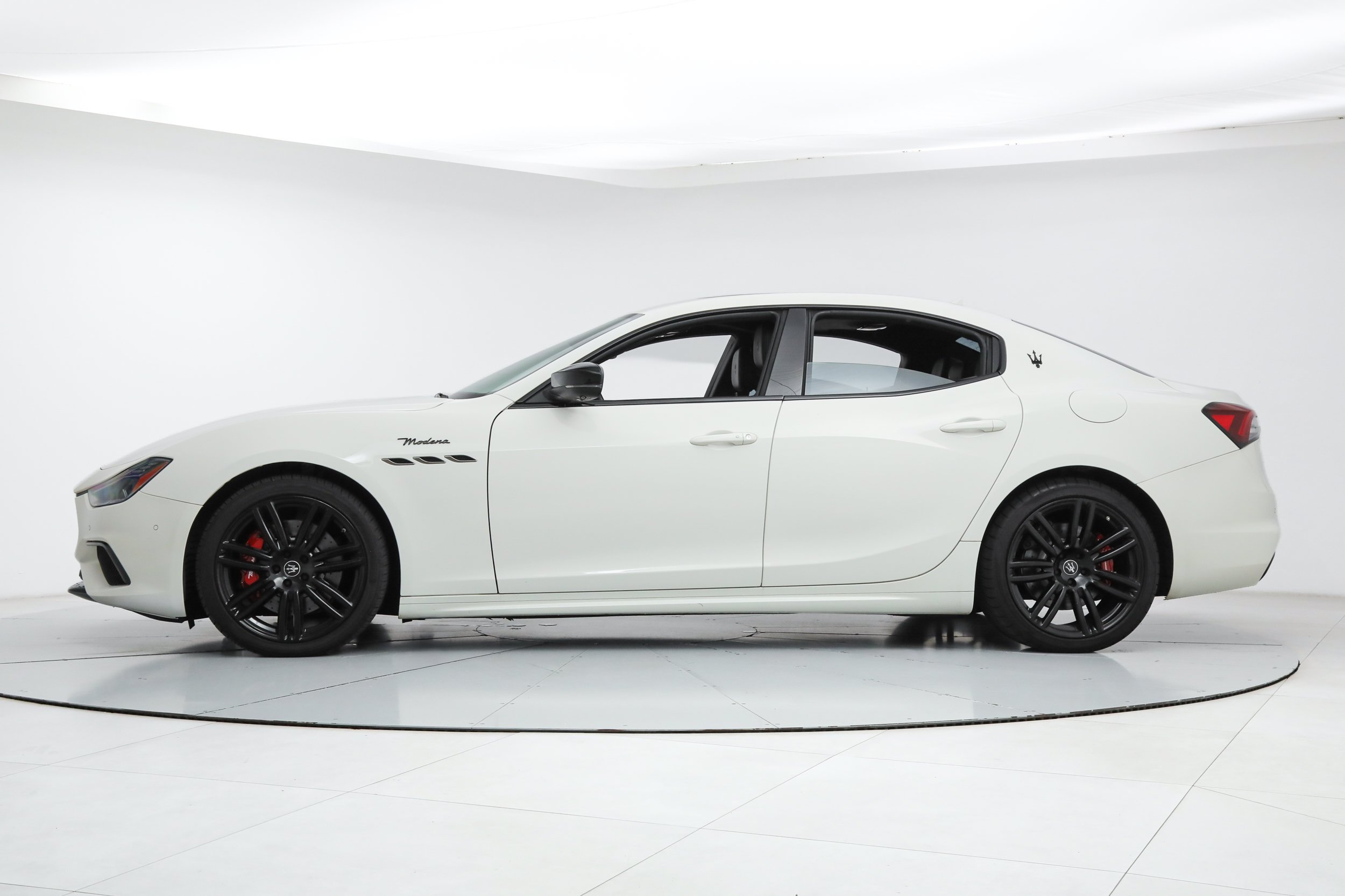 Certified Used 2023 White Maserati Modena image 2