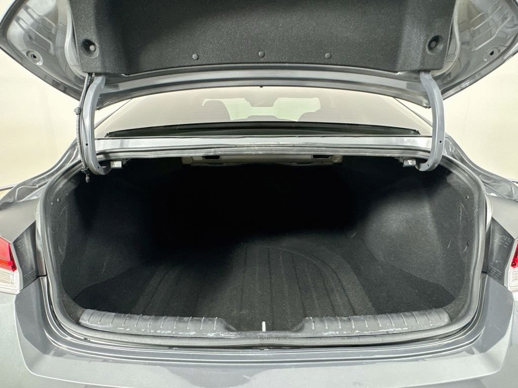 Used 2024 Ecotronic Gray Hyundai SEL image 32