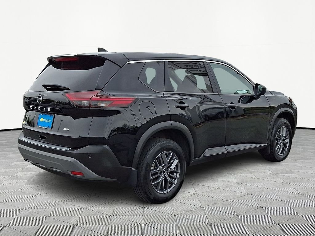 Used 2023 Super Black Nissan S image 6