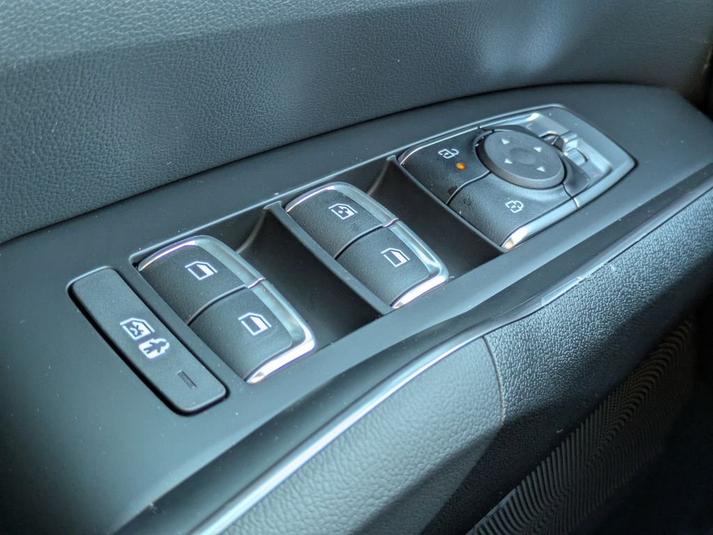 New 2026 Interstellar Gray Kia EX image 25