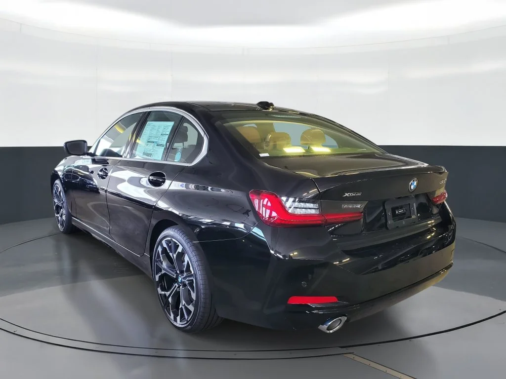 New 2026 Black BMW 330i xDrive image 4