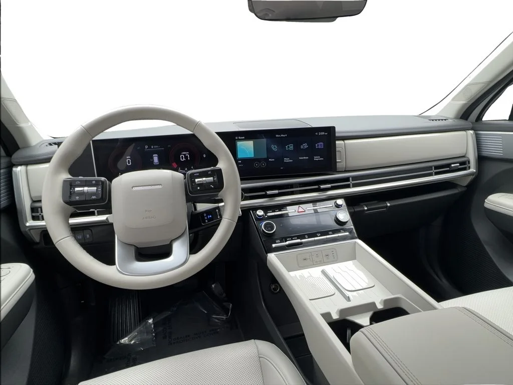 Used 2026 White Hyundai SEL image 35