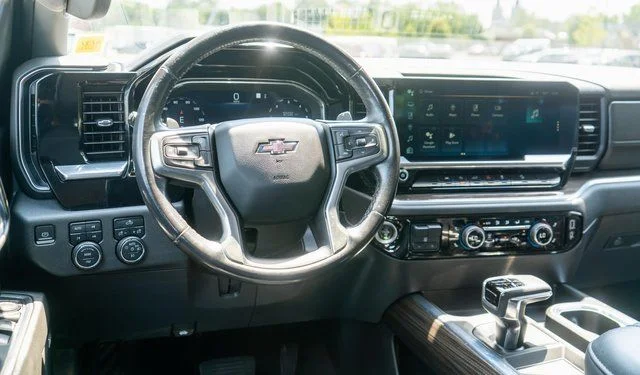 Used 2022 Blue Chevrolet RST image 14