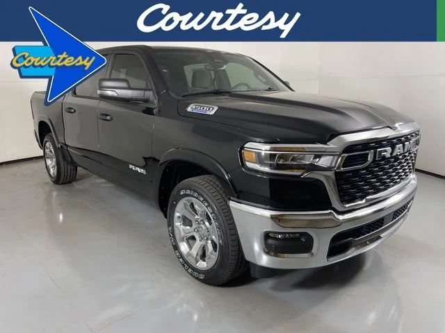2025 RAM 1500 Big Horn/Lone Star 4x4 Crew Cab 5'7's photo