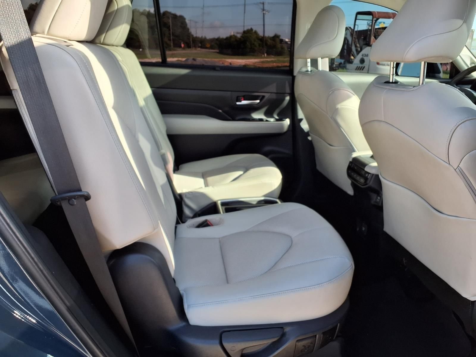 Certified Used 2025 Cloud Toyota Limited image 20