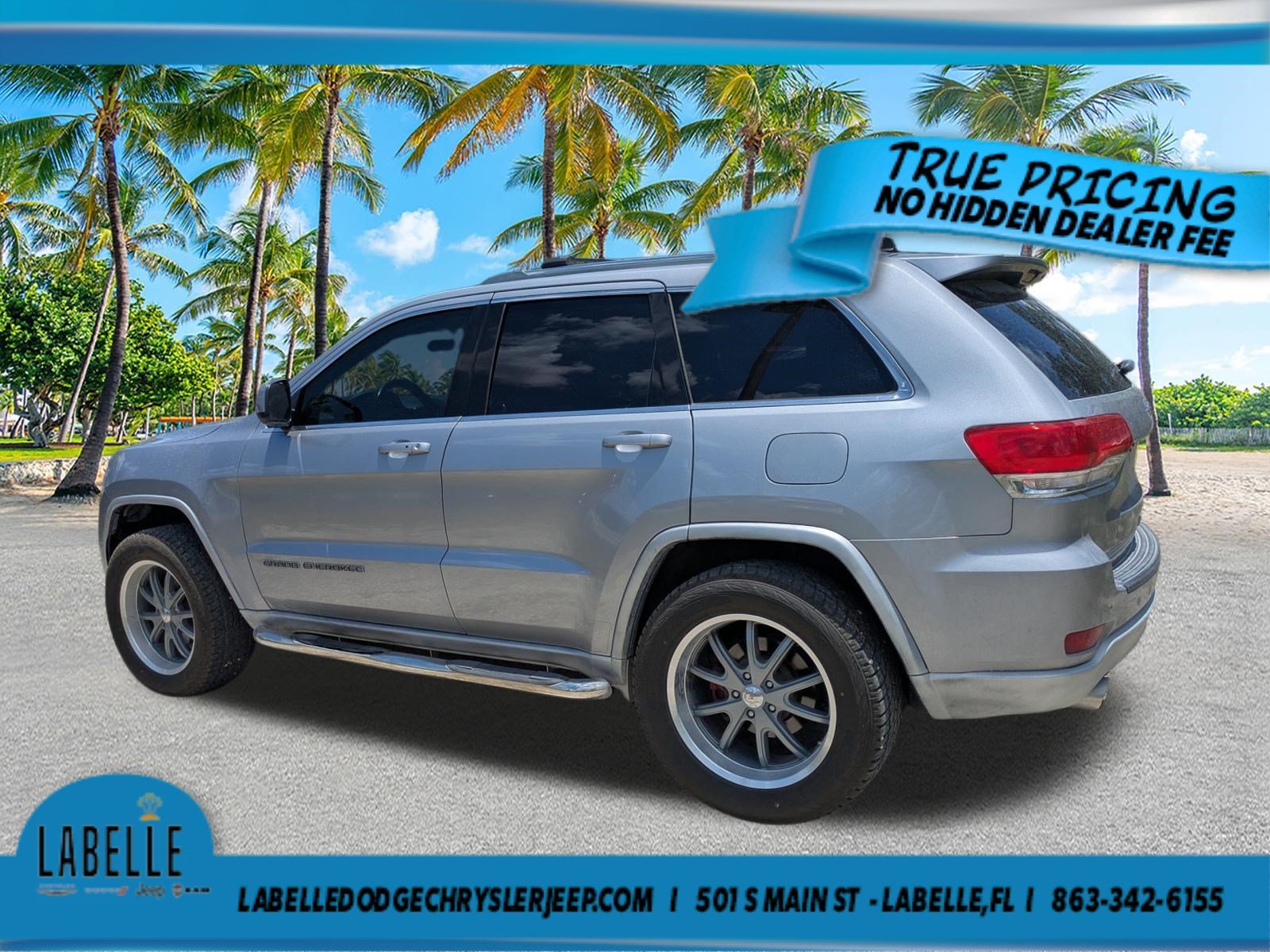 Used 2018 Billet Silver Metallic Clearcoat Jeep Laredo E image 6