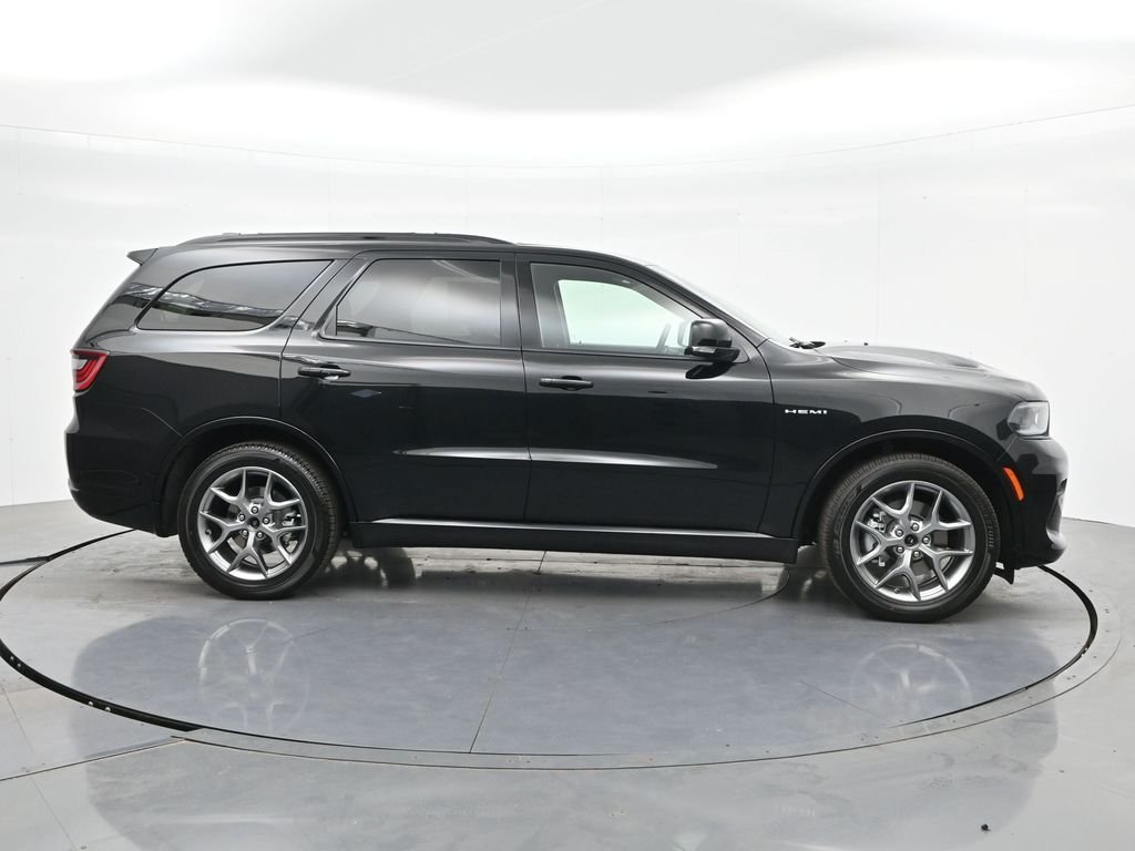 New 2026 Diamond Black Clear-Coat Exterior Paint Dodge GT Plus HEMI V8 image 6