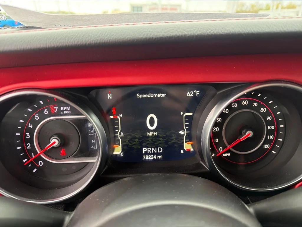 Used 2021 Black Jeep Unlimited Rubicon image 15