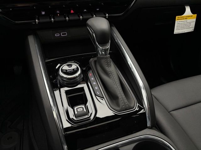 New 2026 Sterling Metallic GMC Elevation image 28