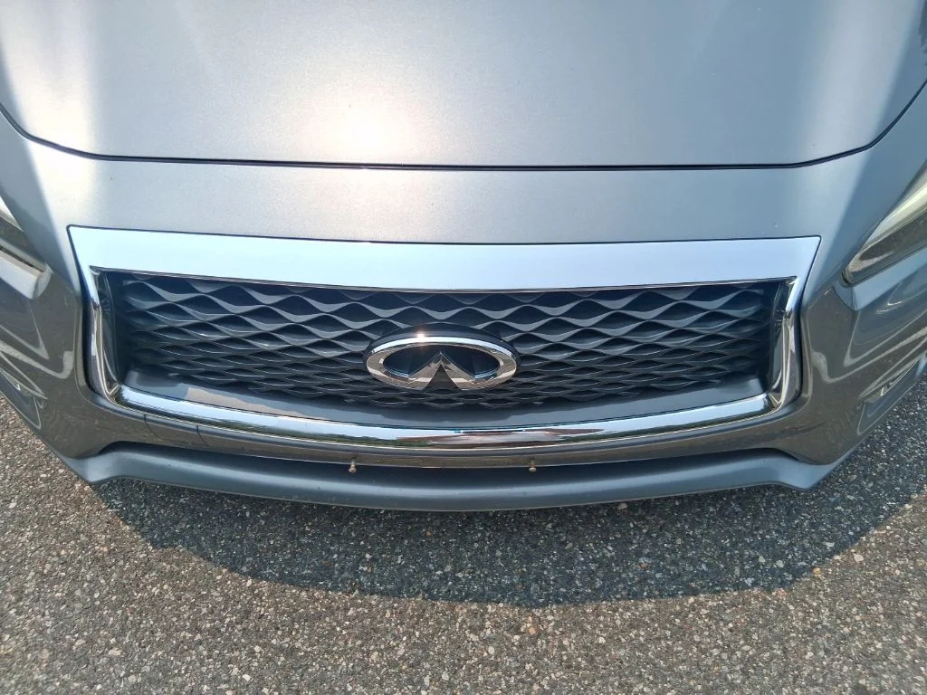 Used 2018 Gray INFINITI 3.0t LUXE image 17