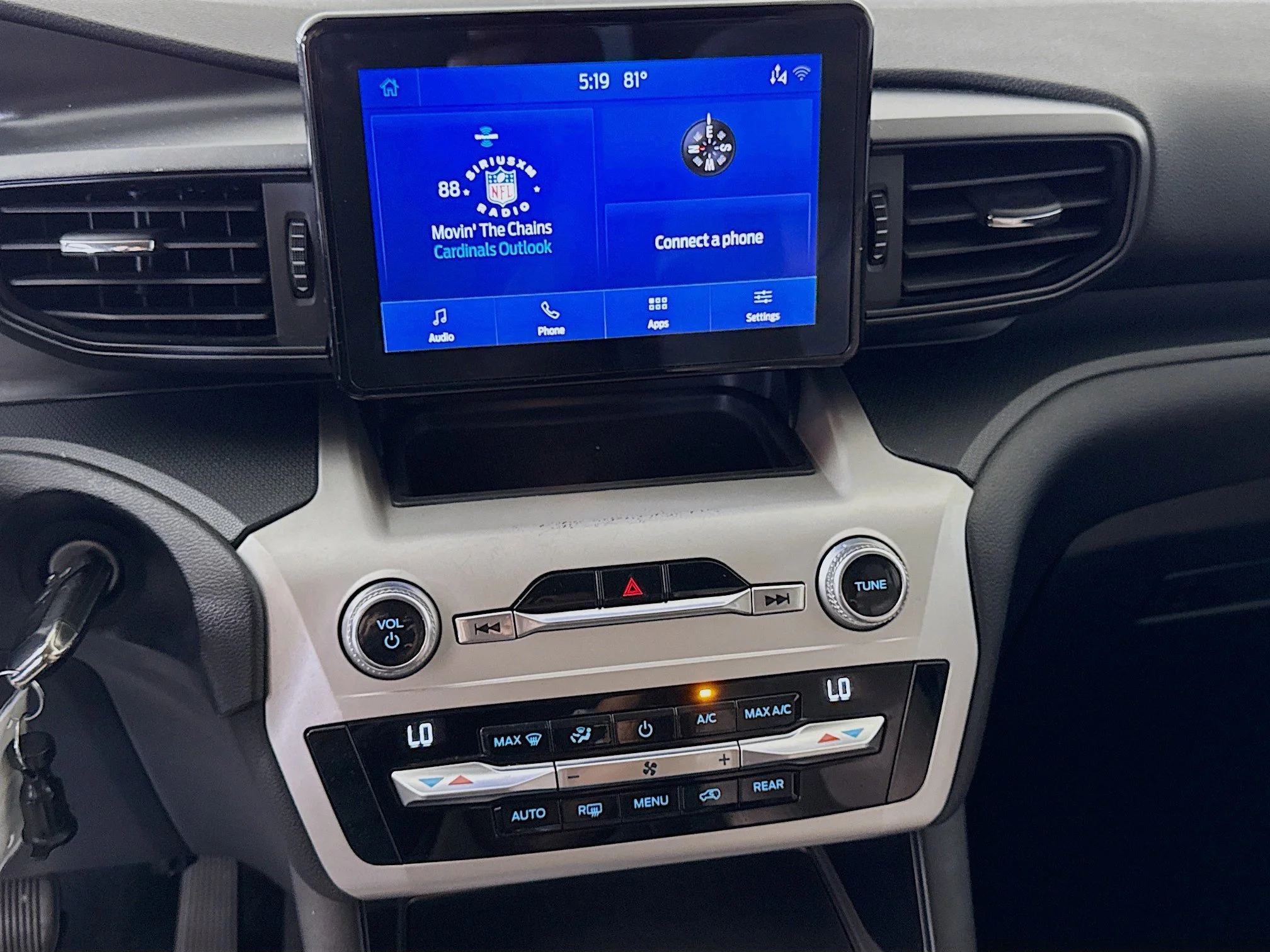 Used 2020 Agate Black Metallic Ford Base image 14