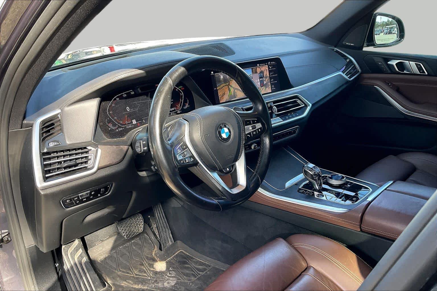 Used 2020 Arctic Gray Metallic BMW xDrive40i image 17
