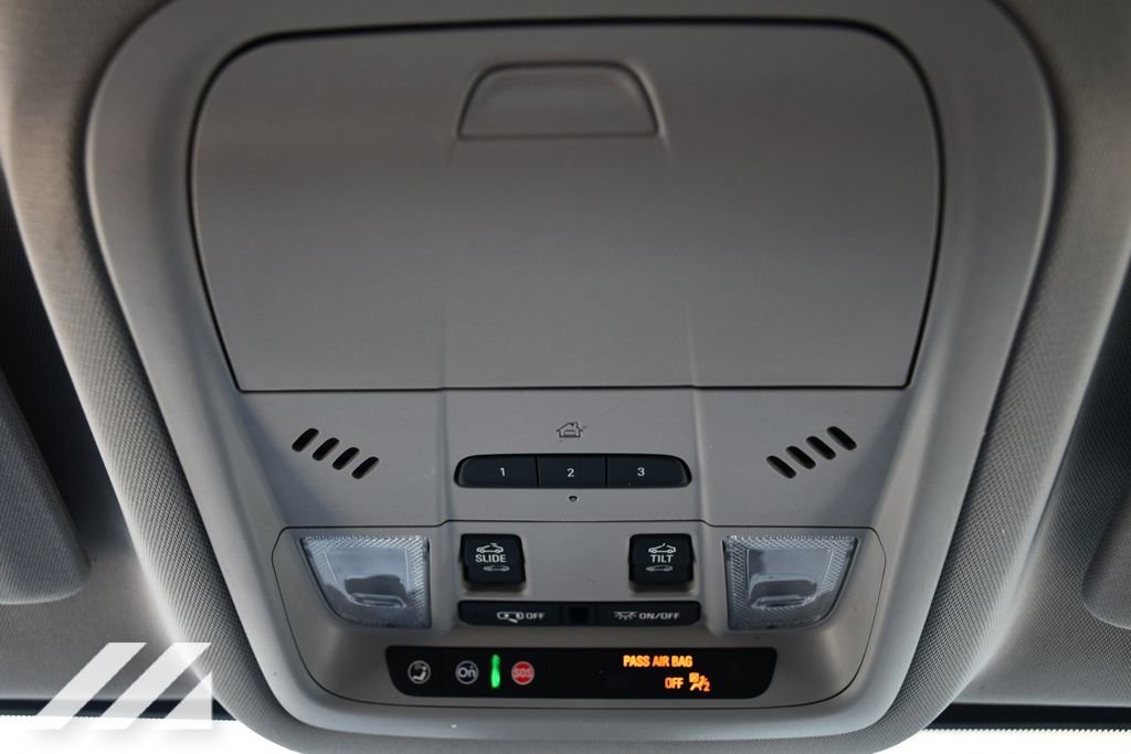2023 GMC Acadia SLT - Photo 16