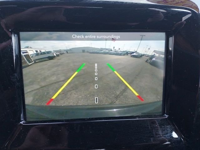 Used 2018 Black Jeep Latitude image 12