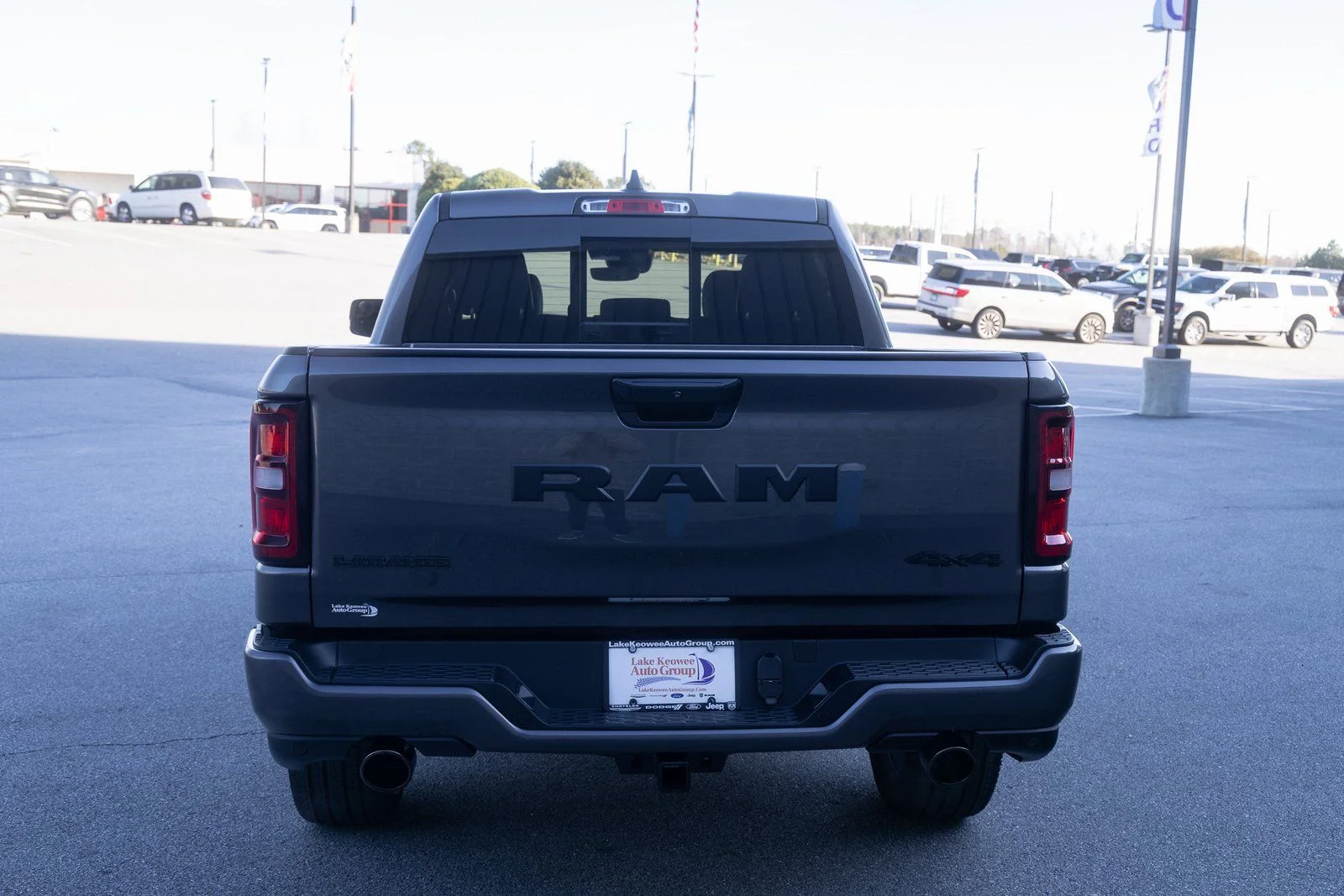 New 2026 Granite Crystal Metallic Clear-Coat Exterior Paint RAM Laramie image 8