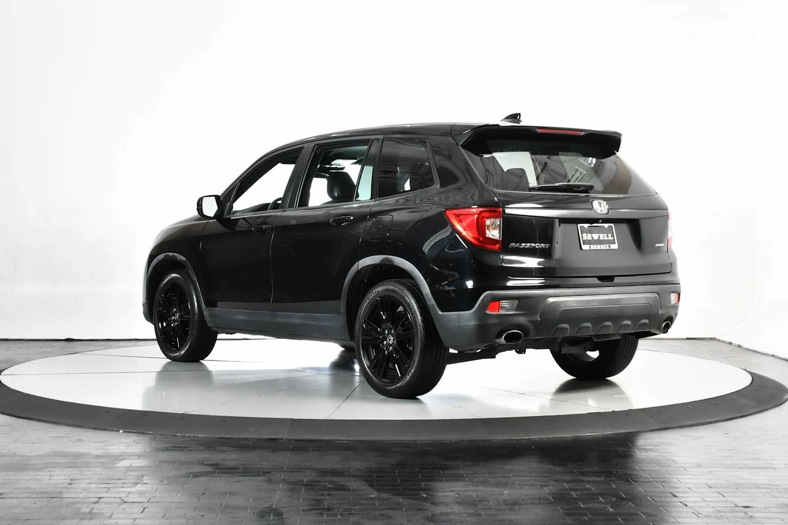 Used 2019 Crystal Black Pearl Honda Sport image 4