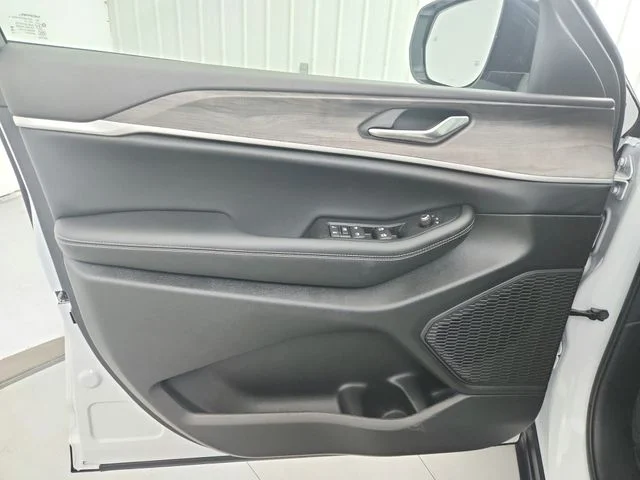 2026 Jeep Grand Cherokee L Laredo - Photo 36