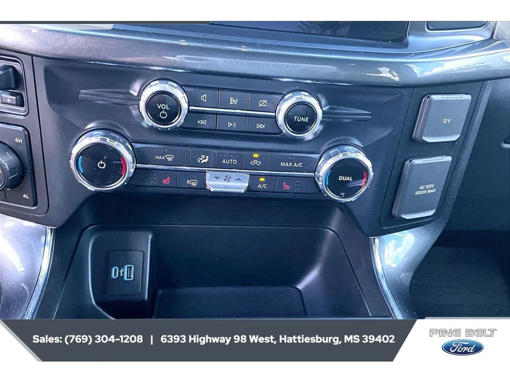 Used 2022 Space White Metallic Ford XLT image 24