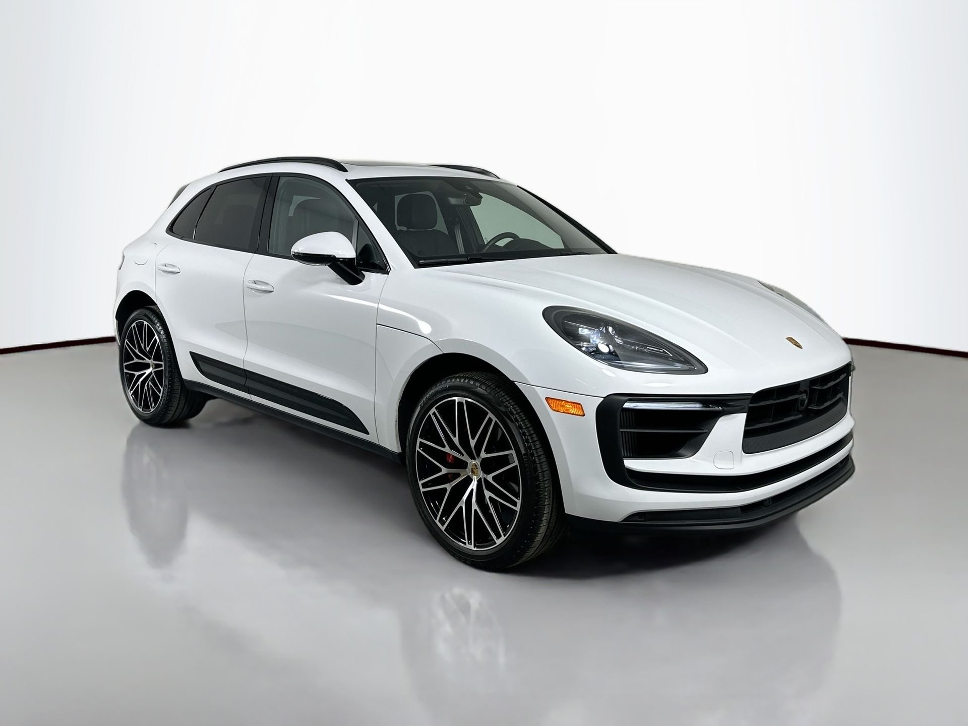 2024 Porsche Macan S - Photo 9