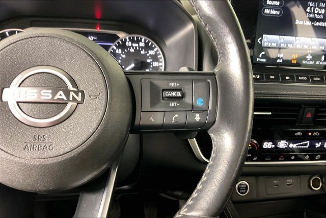 Used 2023 Red Nissan SL image 11
