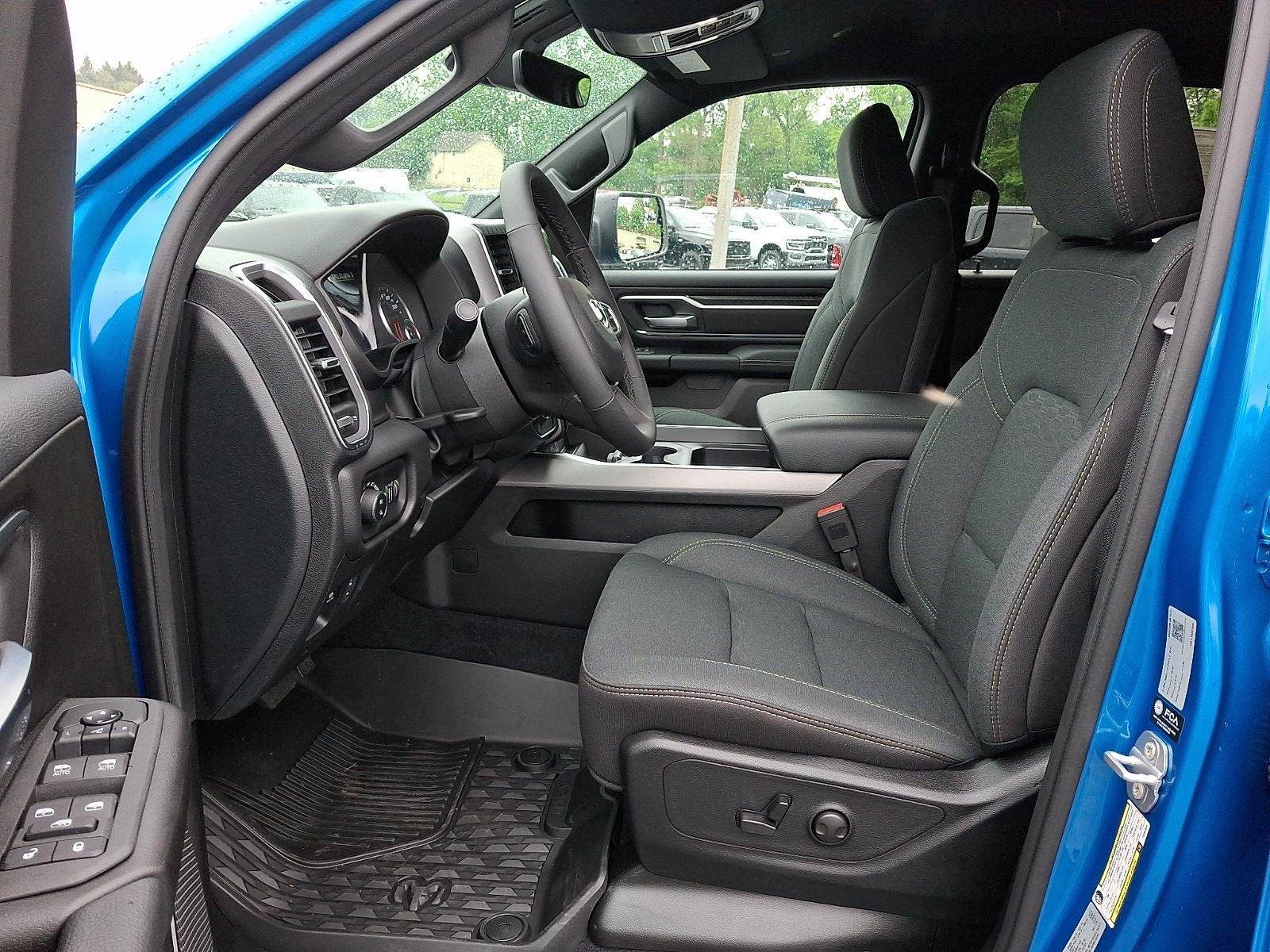 New 2026 Hydro Blue Pearl-Coat Exterior Paint RAM Big Horn image 9