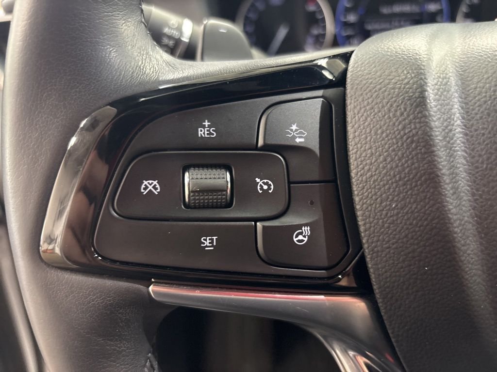 Used 2024 White Buick Premium Group image 21