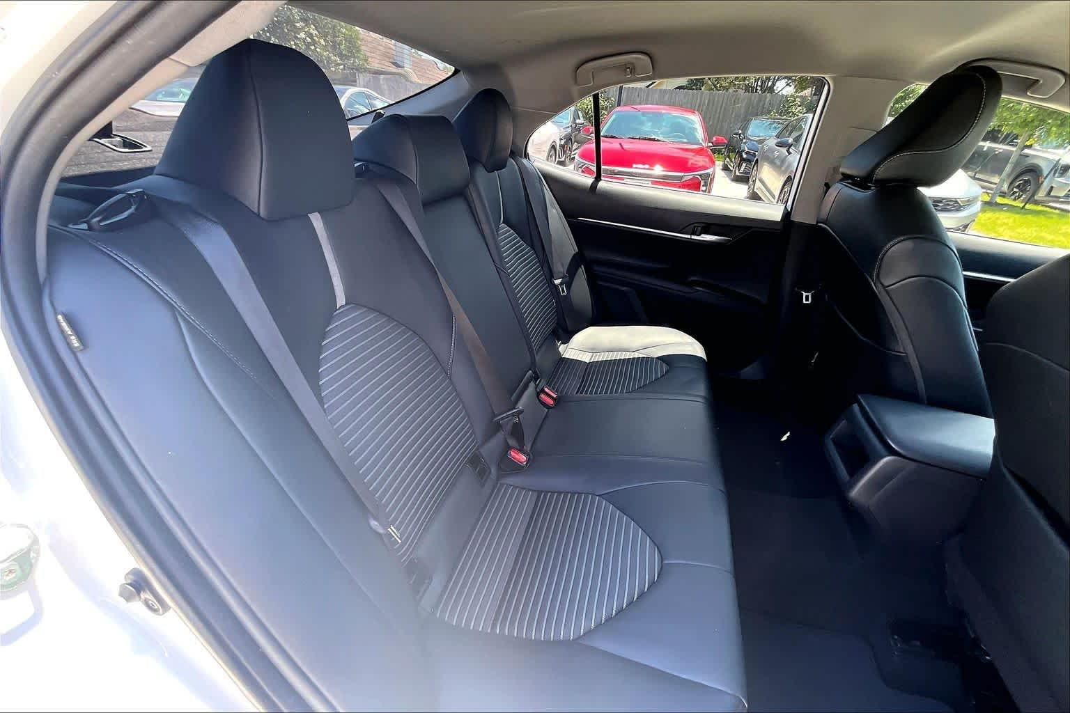 Used 2023 Ice Cap Toyota SE image 20