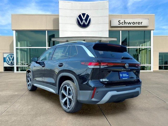 New 2026 Deep Black Pearl Volkswagen SE 4Motion image 10