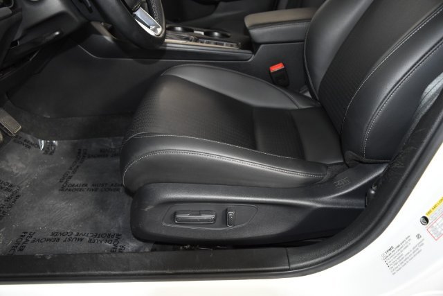 Used 2023  Honda Touring image 15