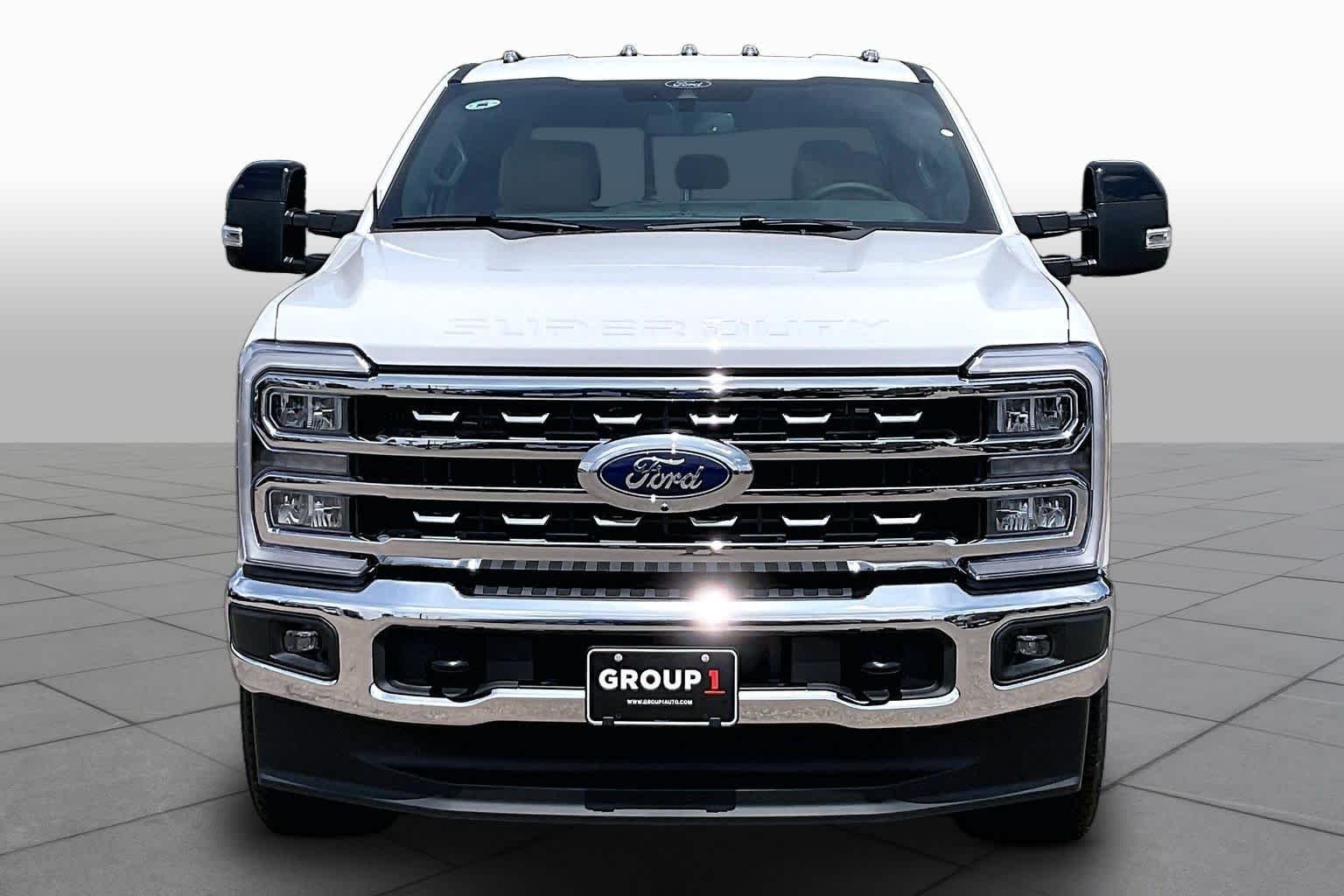 New 2026 Oxford White Ford F-250® Lariat® image 3