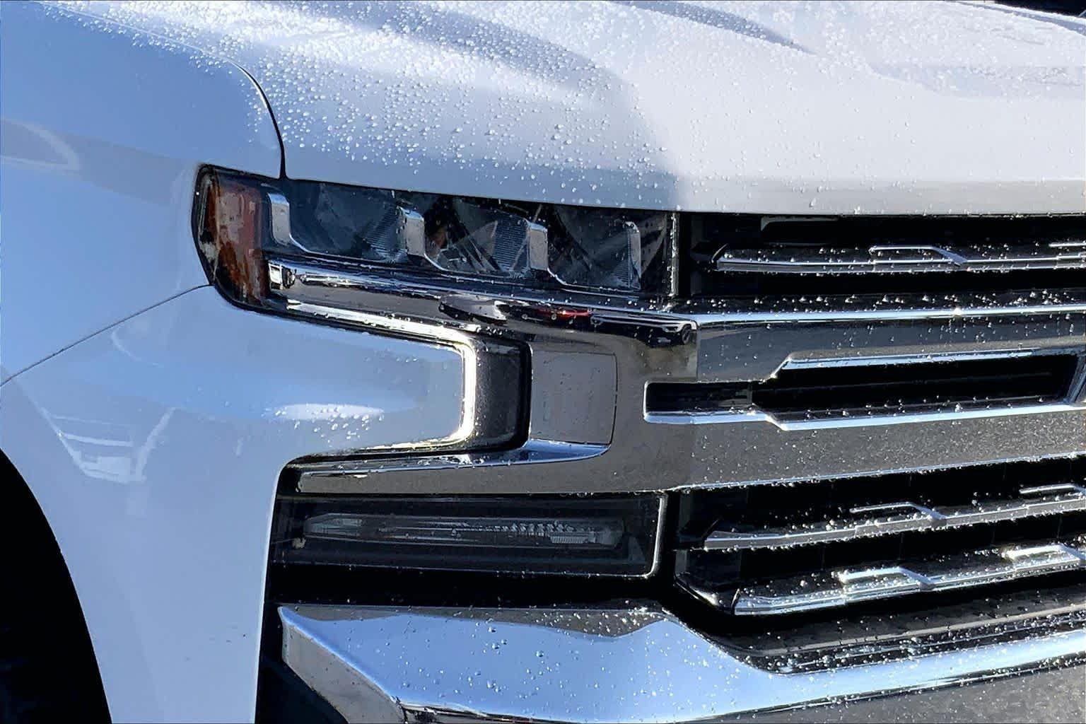 Used 2021 Summit White Chevrolet LTZ image 24