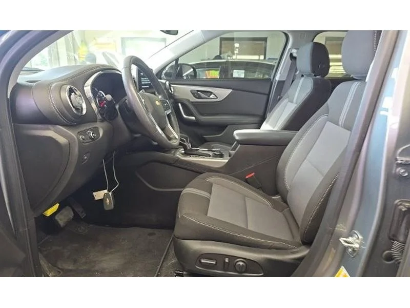 Used 2023 Sterling Gray Metallic Chevrolet LT image 5
