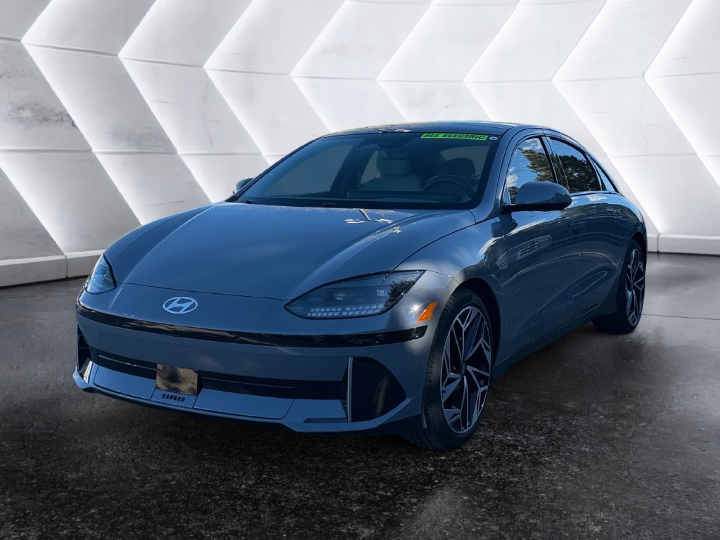 Used 2023 Blue Hyundai Limited image 3