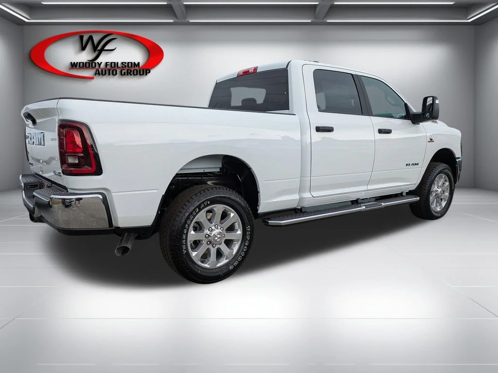 New 2026 Bright White Clear-Coat Exterior Paint RAM Big Horn image 4