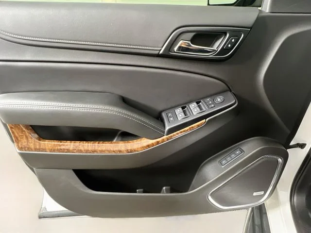Used 2019 Beige Chevrolet Premier image 35