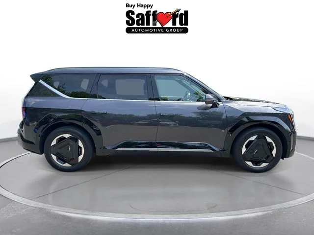 Used 2024  Kia Land image 7