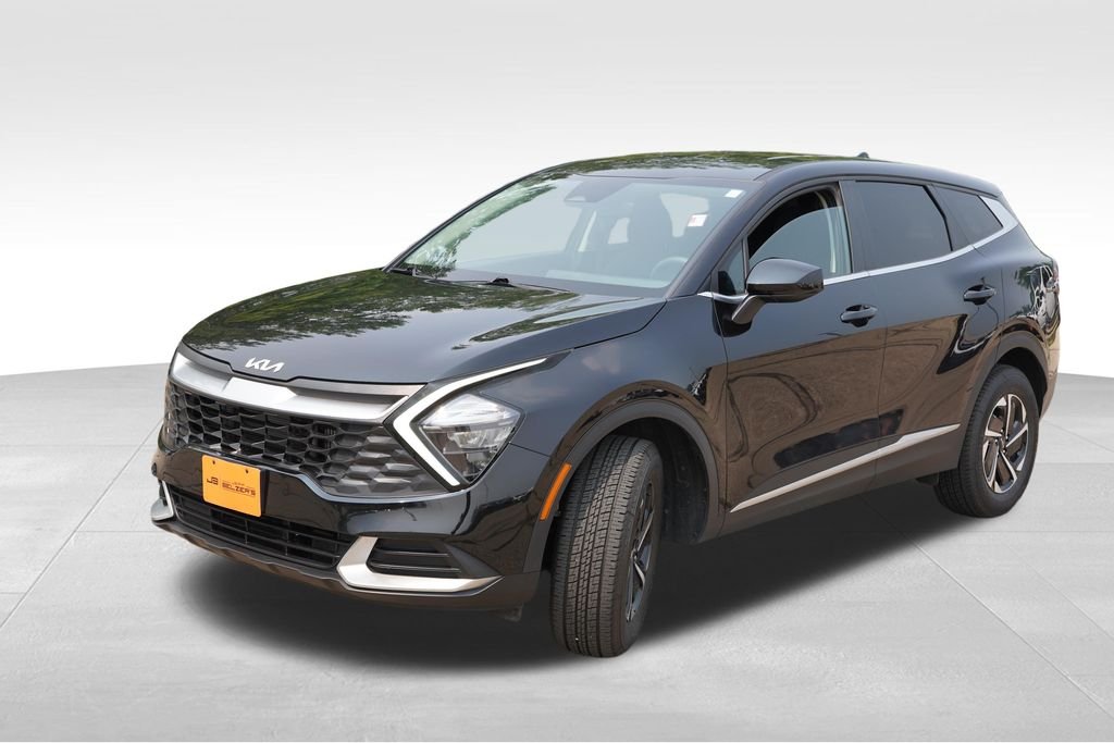Used 2023 Fusion Black Kia LX image 11