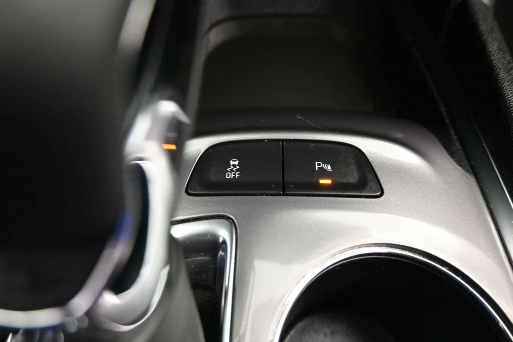 Used 2024 Sterling Gray Metallic Chevrolet LT image 27