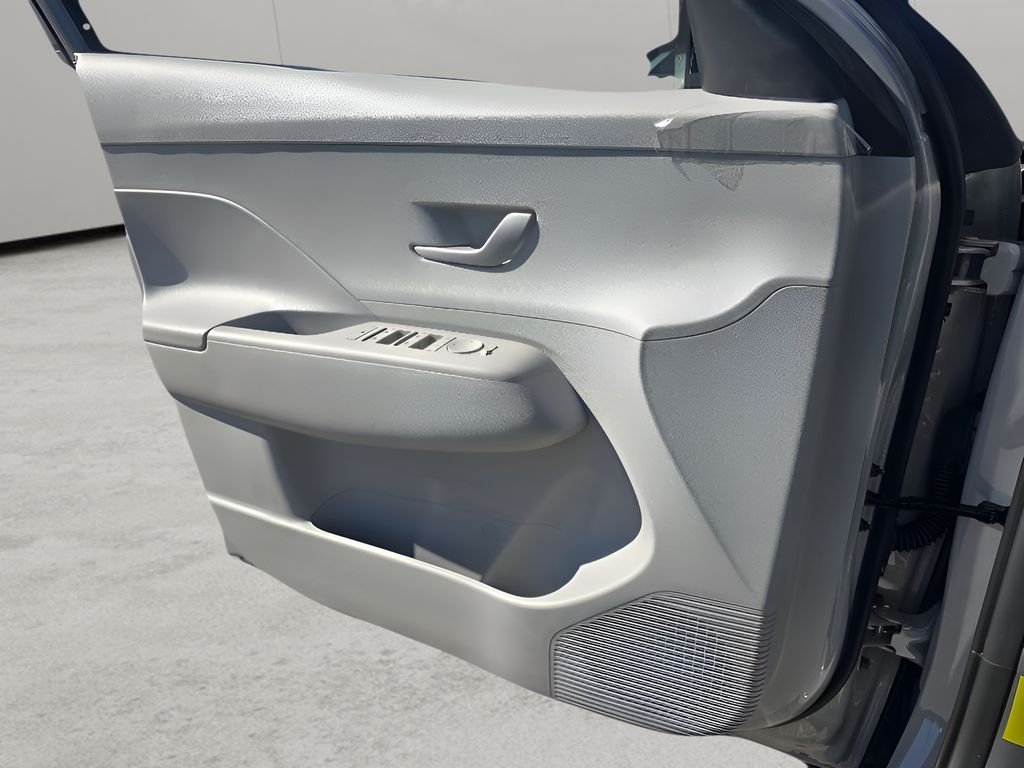 Used 2026 Atlas White Hyundai SEL Sport image 17