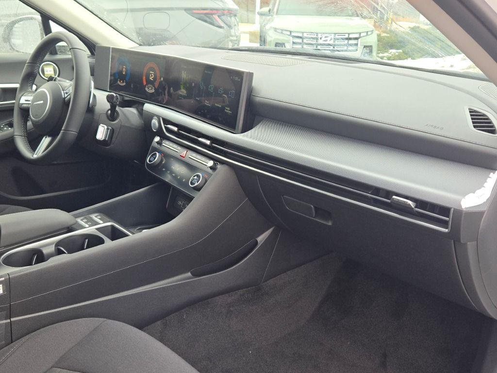 New 2026 White Hyundai SEL Sport image 7