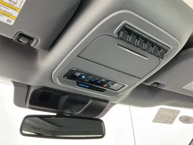 Certified Used 2025 White Ford Lariat image 24