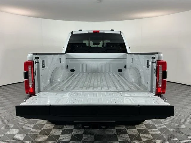 New 2026 Avalanche Ford Lariat image 7