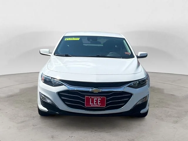 Used 2024 White Chevrolet LT image 8