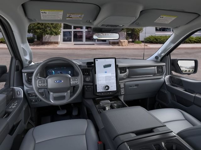 2025 Ford F-150 Lightning Flash - Photo 9
