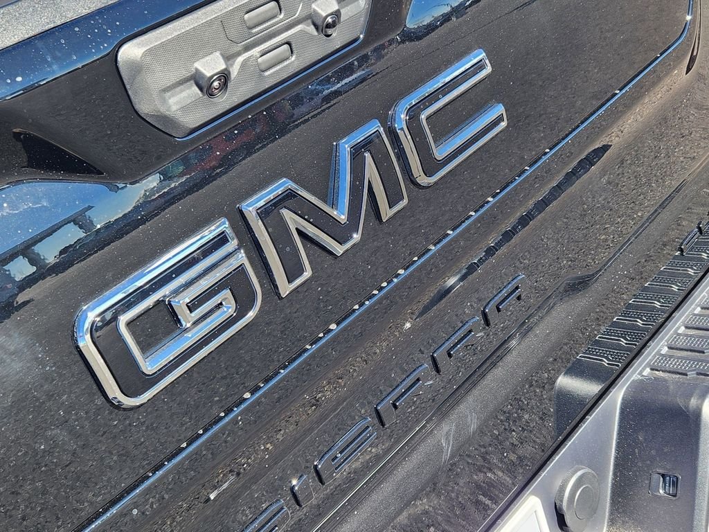 New 2026 Onyx Black GMC SLT image 10