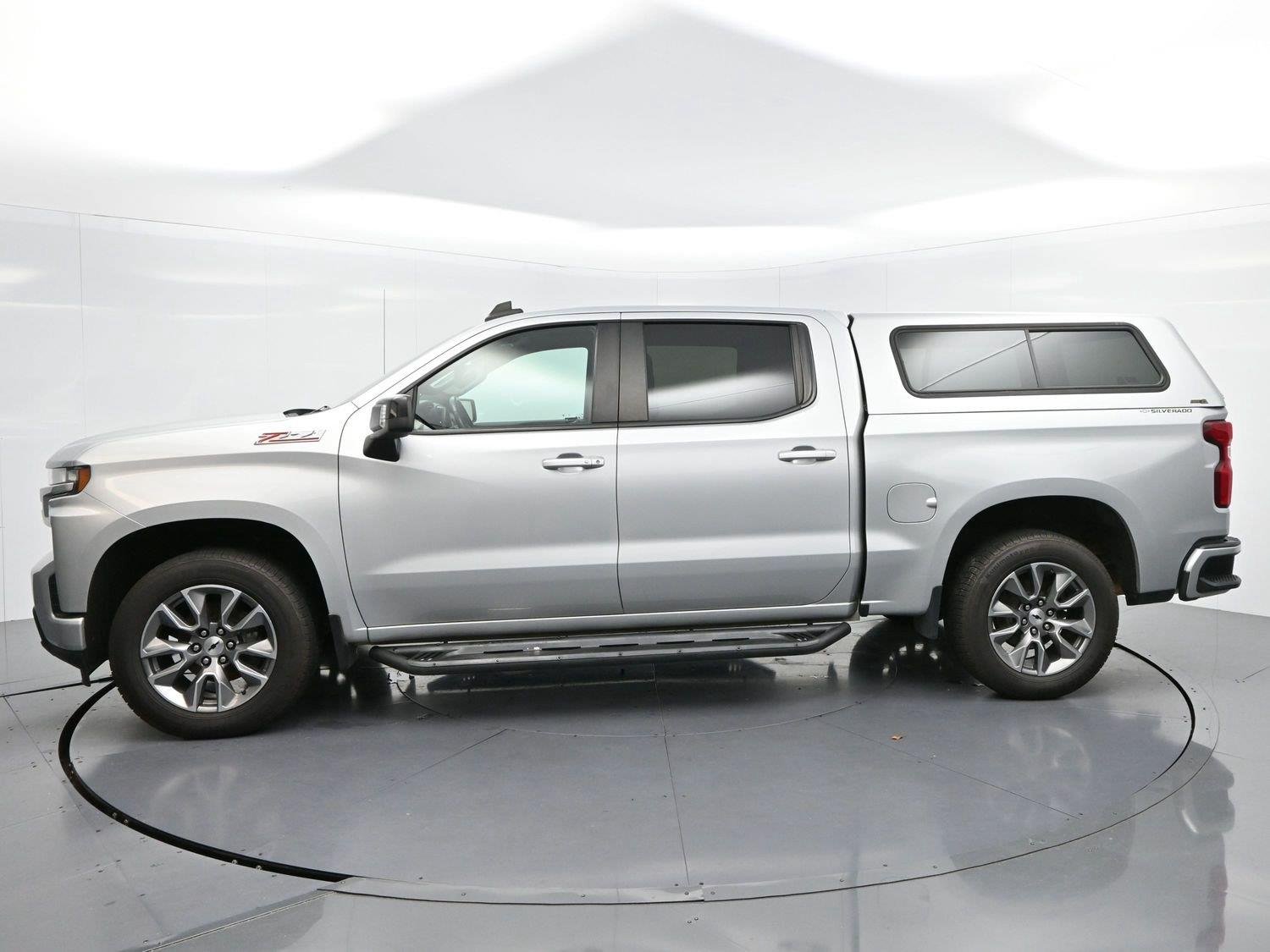 Used 2020 SILVER ICE METALLIC Chevrolet RST image 4