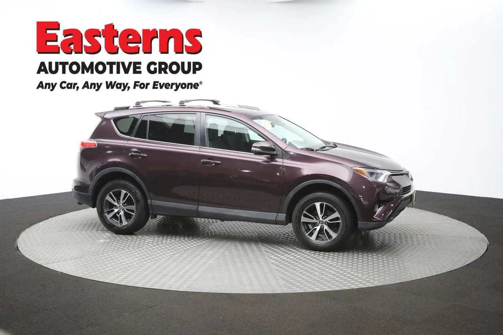Used 2016 Black Toyota XLE image 48